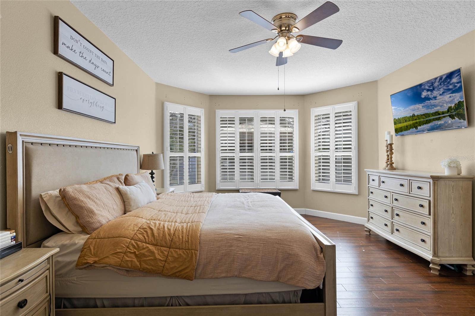619 RICHARD L MARK DR