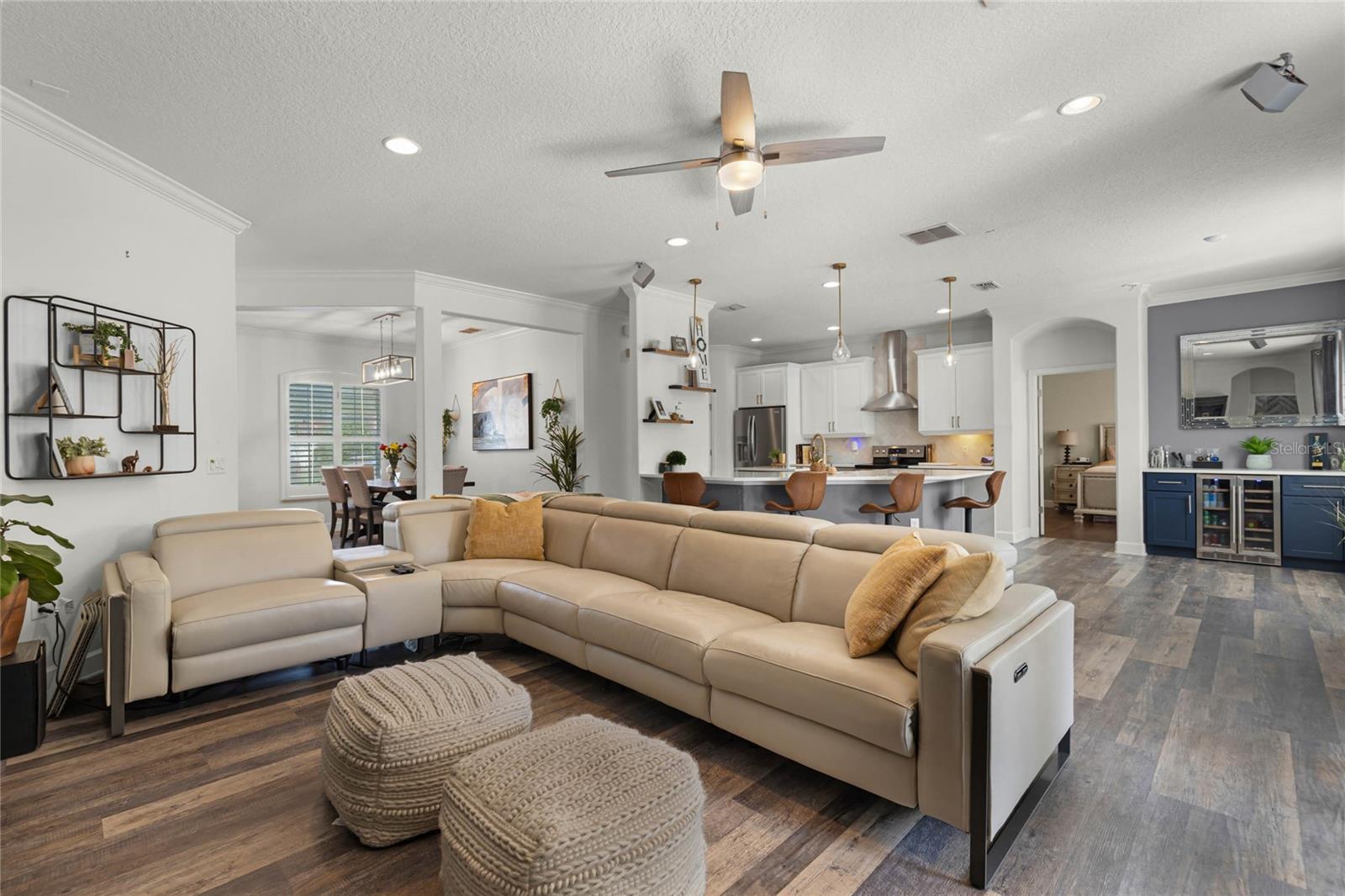 619 RICHARD L MARK DR