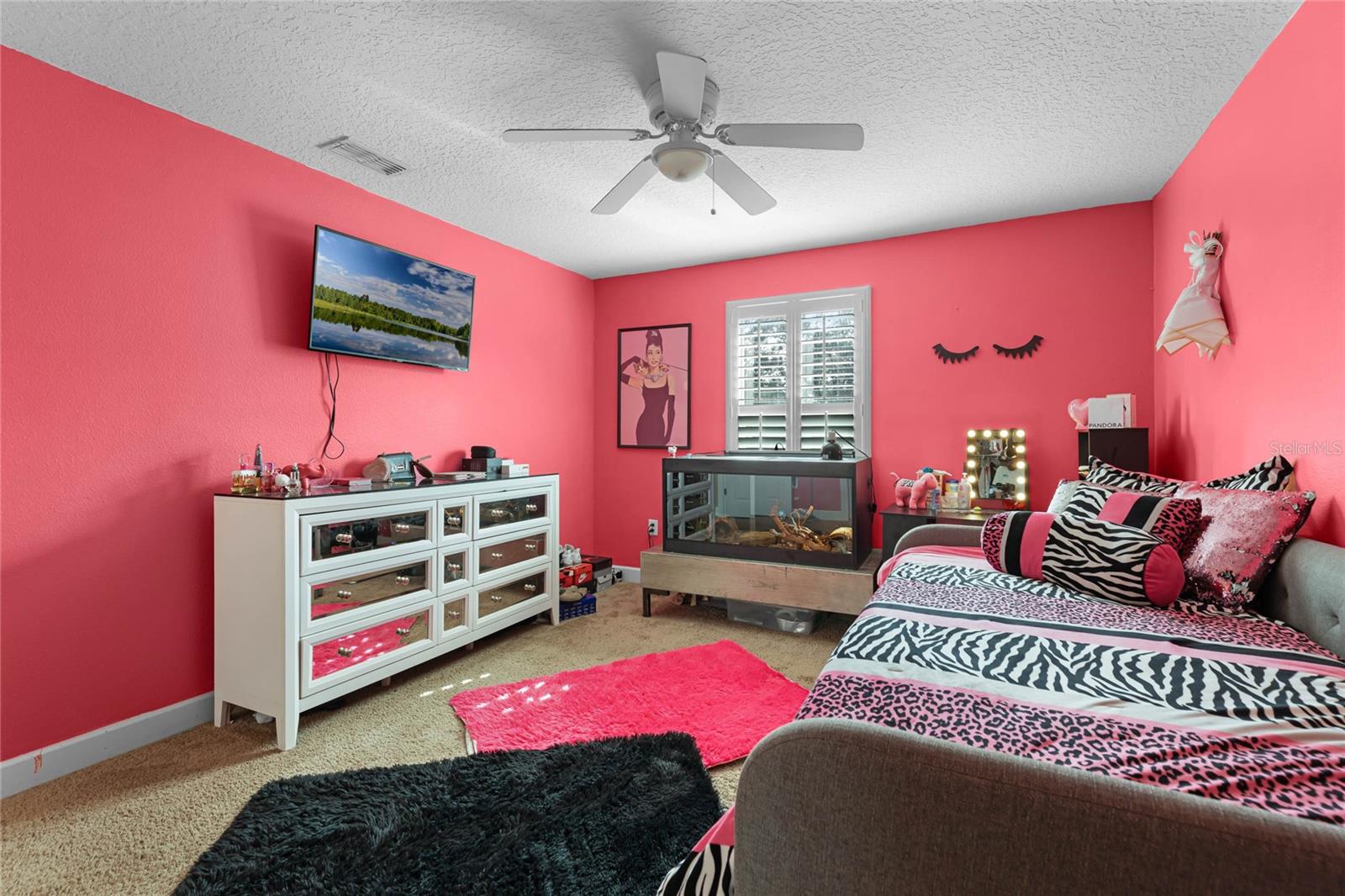 619 RICHARD L MARK DR