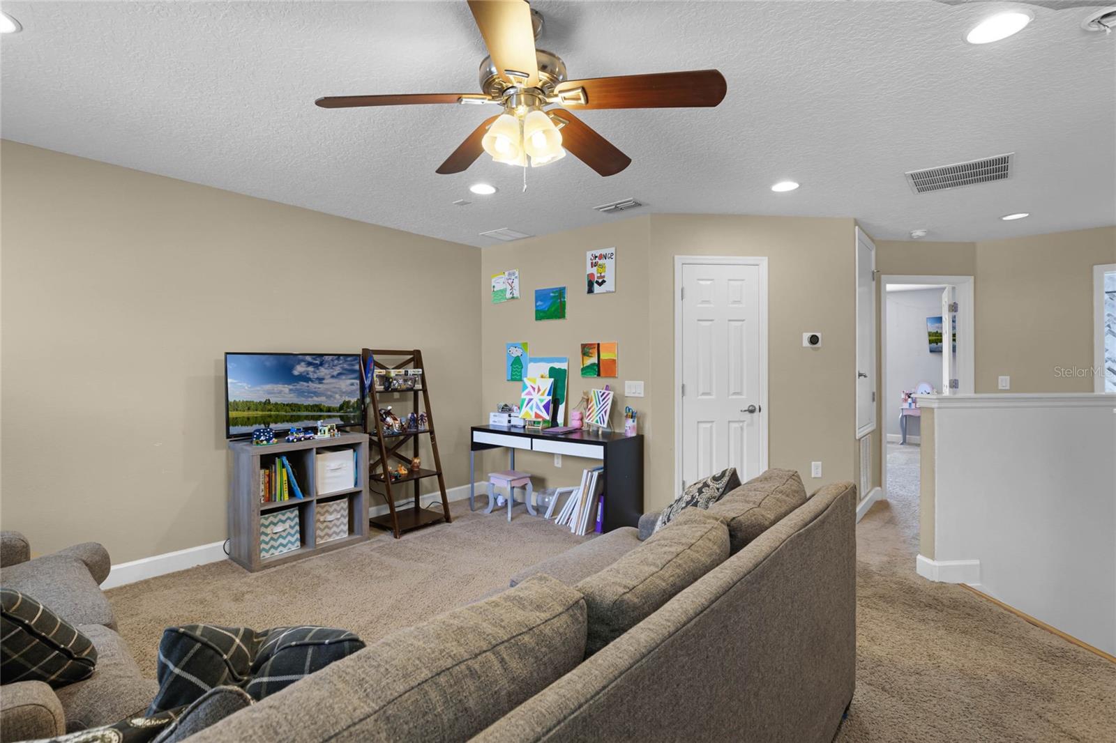 619 RICHARD L MARK DR