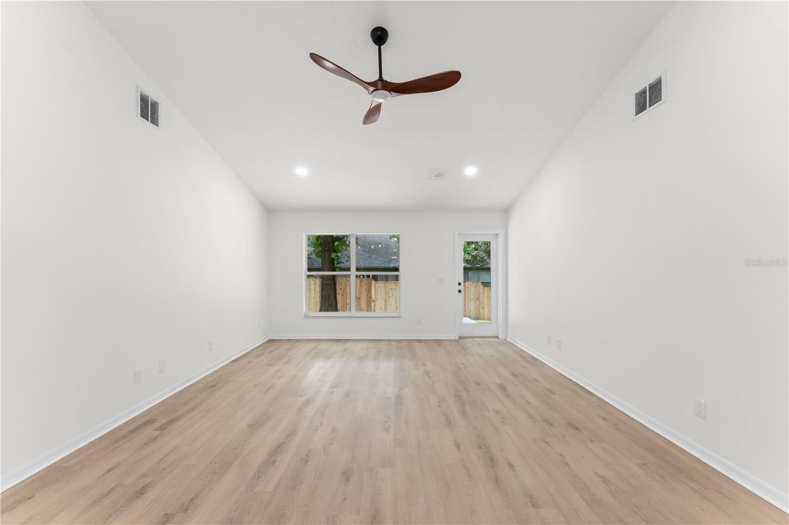 825 HAVEN OAK CT