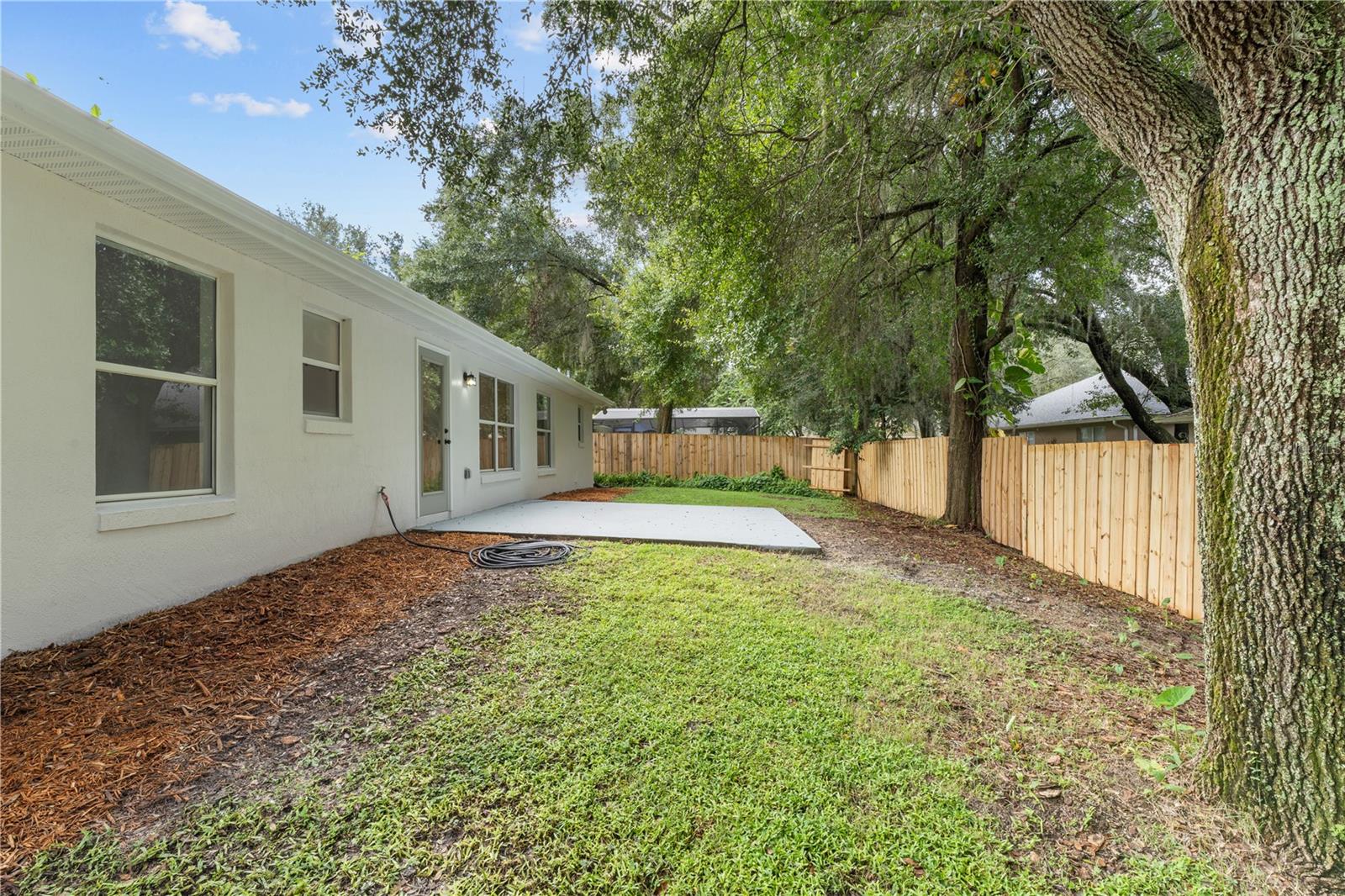 825 HAVEN OAK CT
