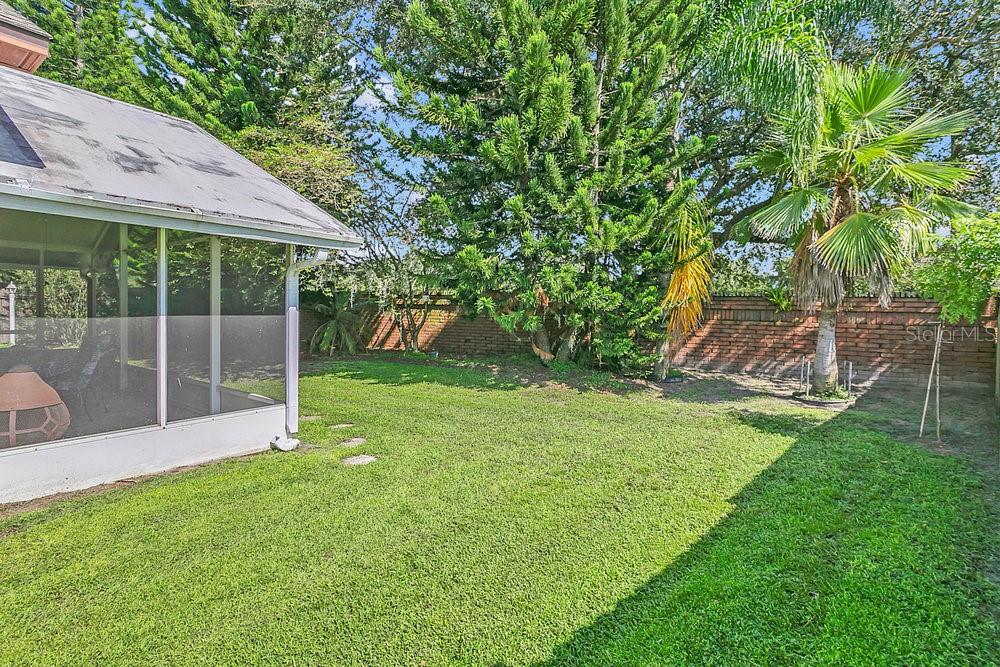 1077 COUNTRY COVE CT