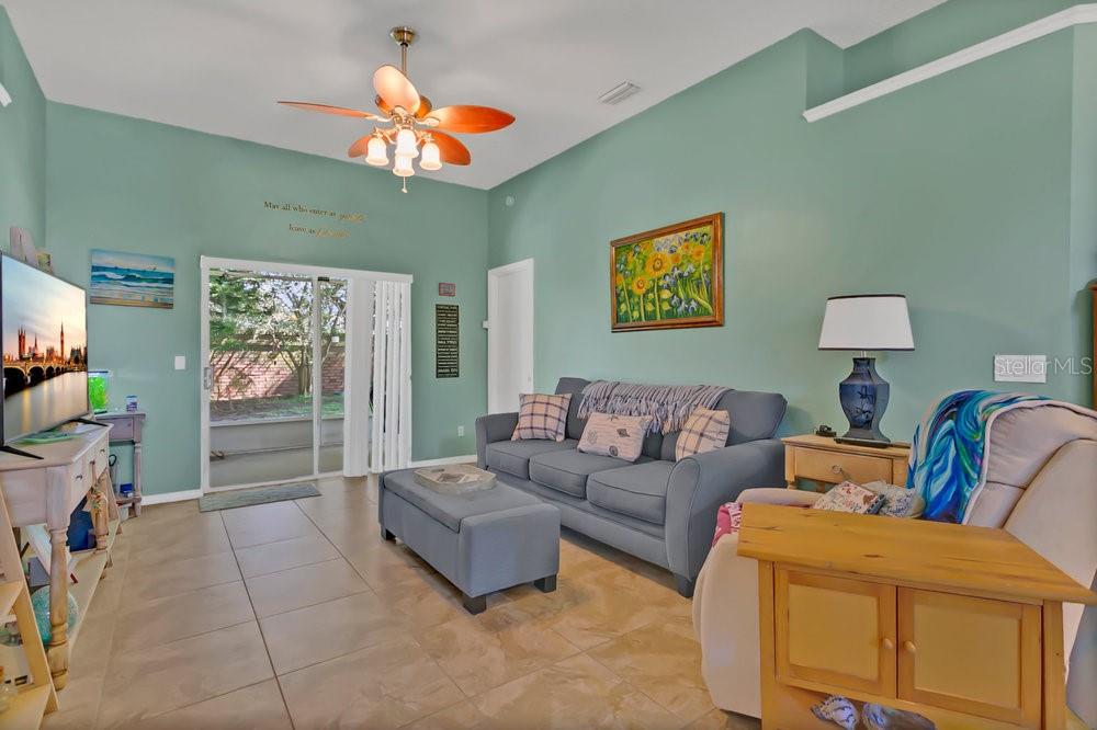 1077 COUNTRY COVE CT