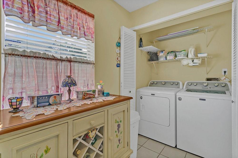 1077 COUNTRY COVE CT