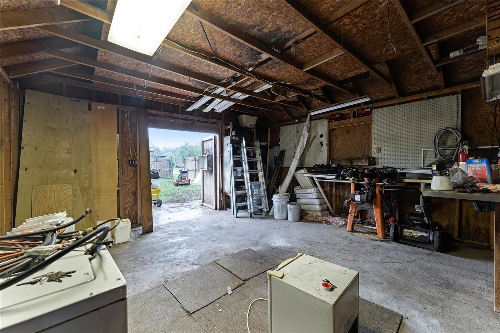 4908 SEMINOLE AVE