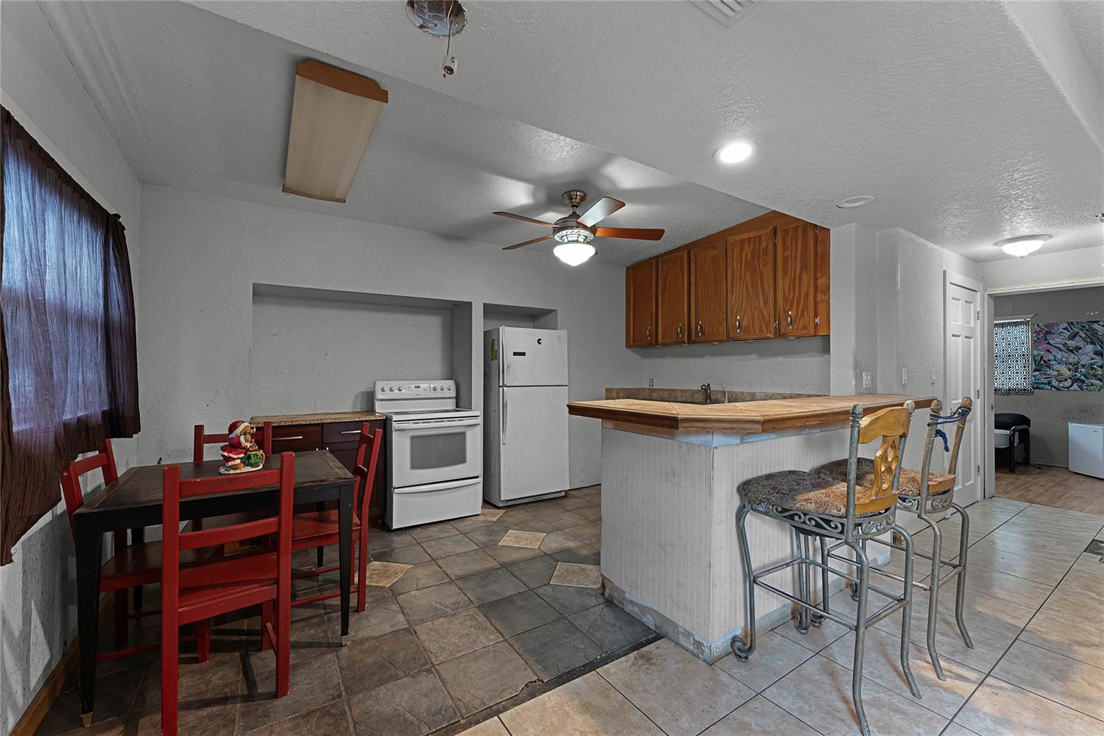 4908 SEMINOLE AVE