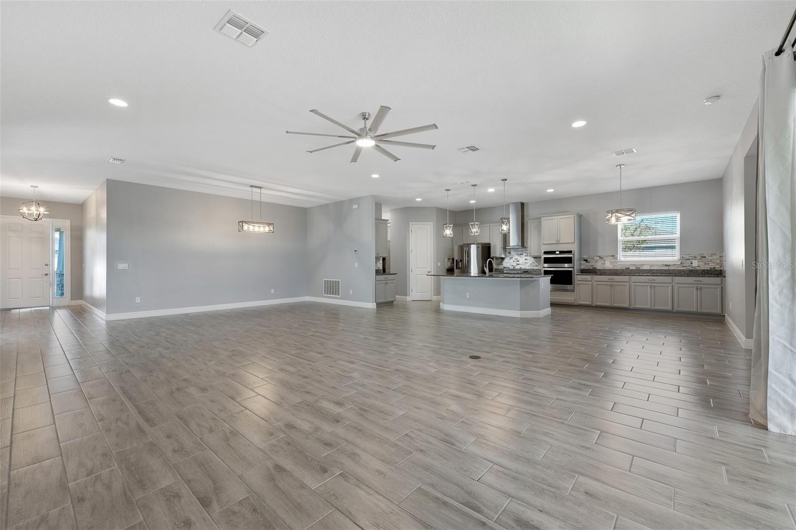 5493 ORANGE ORCHARD DR