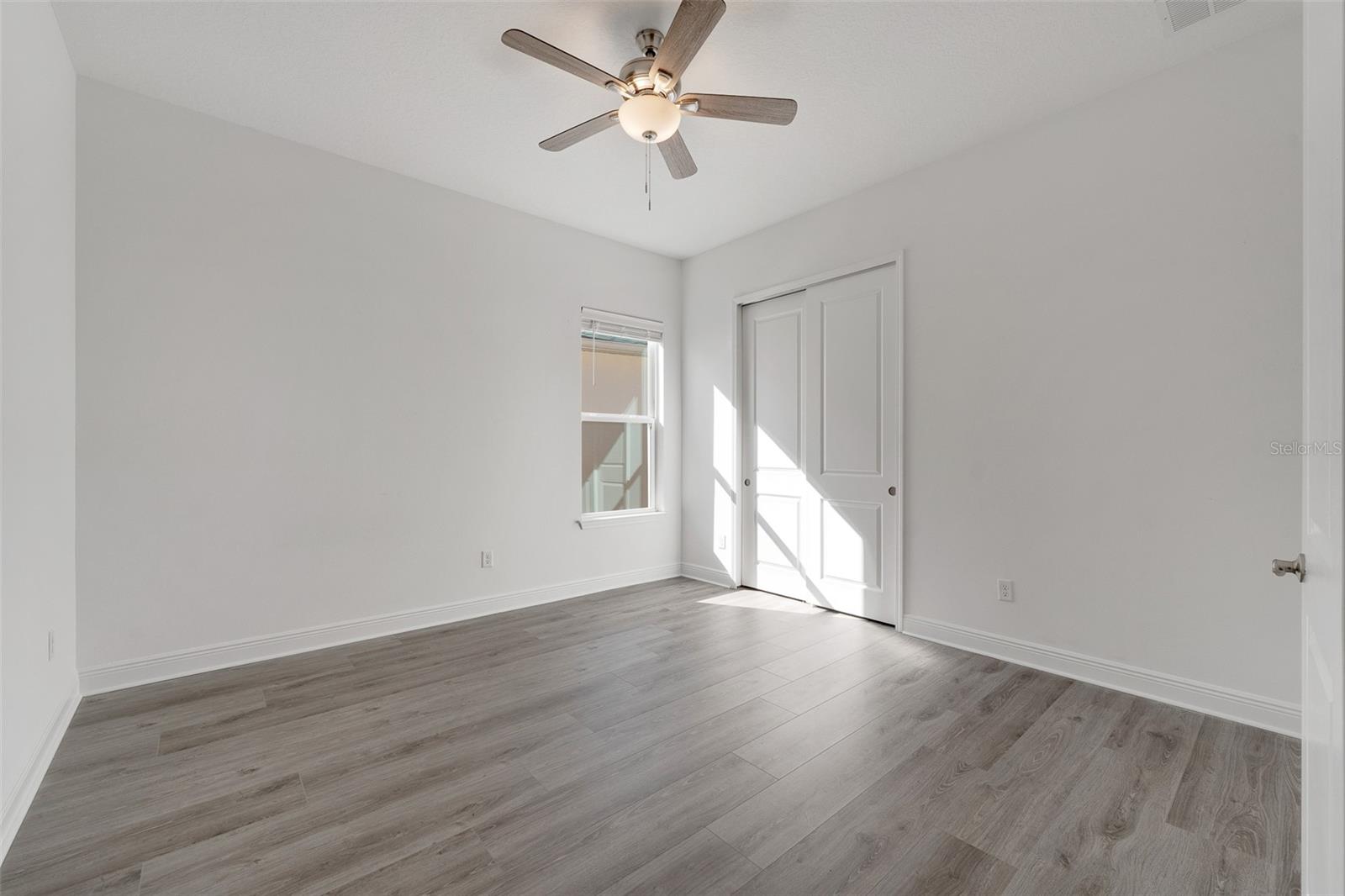 5493 ORANGE ORCHARD DR