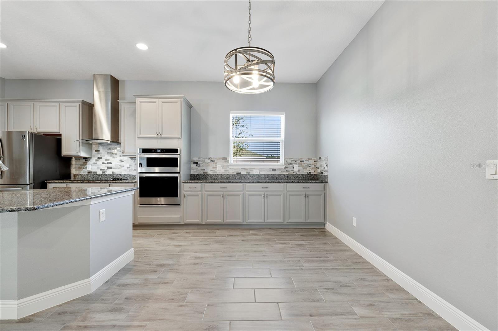 5493 ORANGE ORCHARD DR