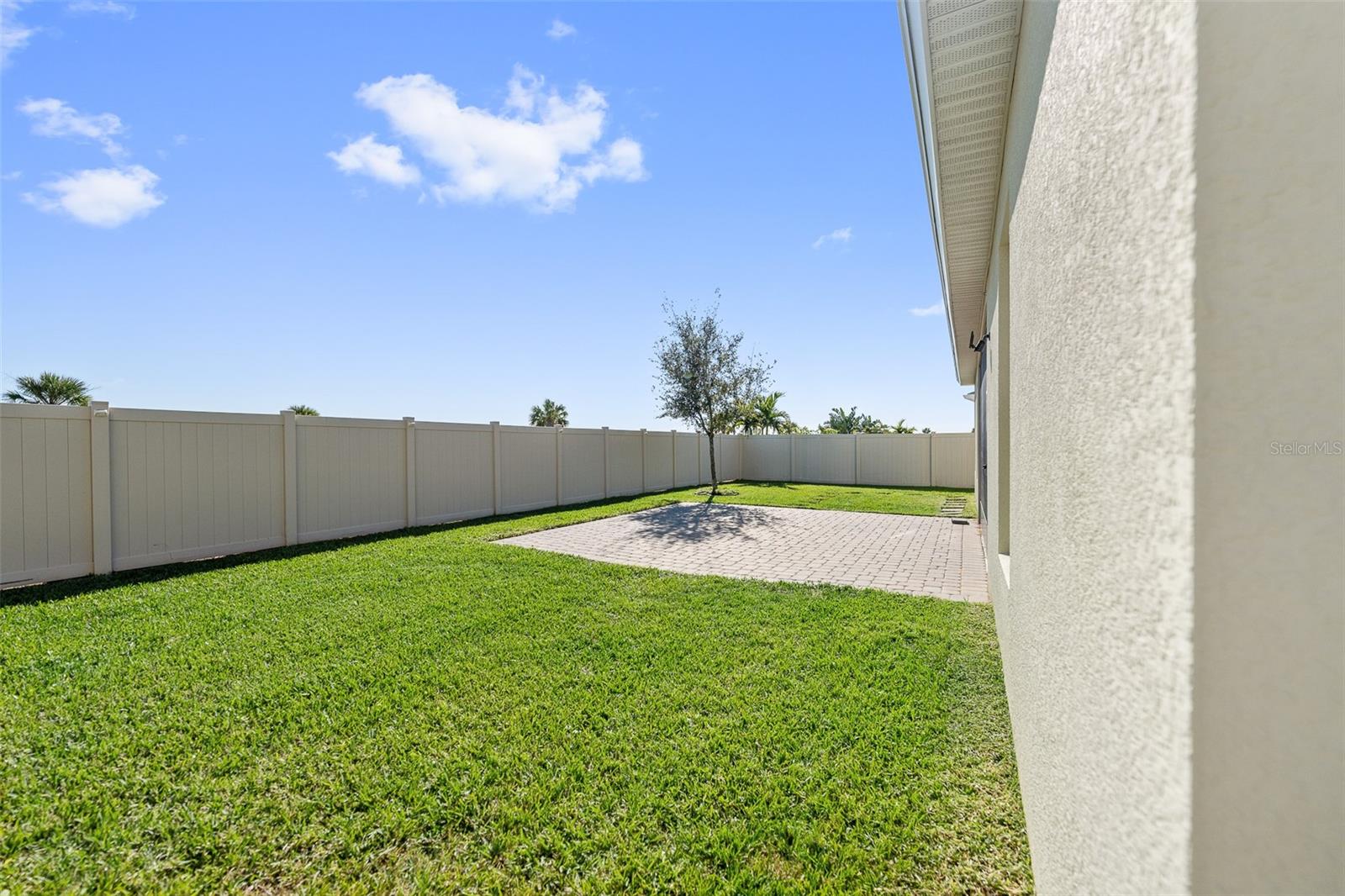 5493 ORANGE ORCHARD DR