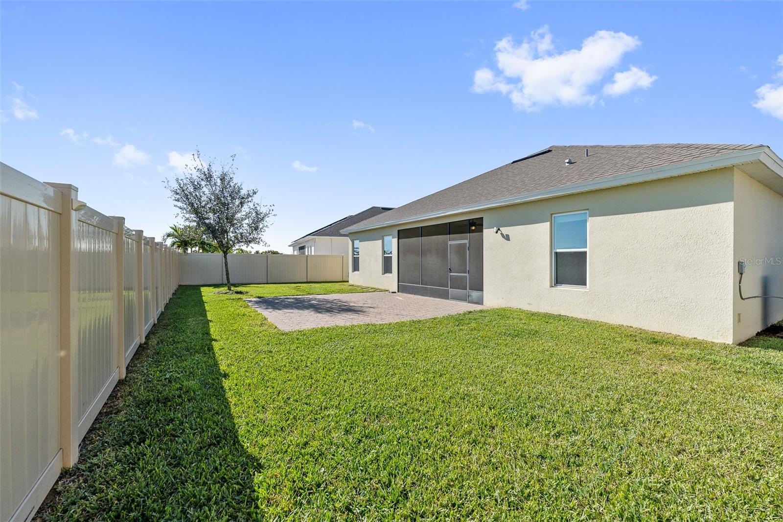 5493 ORANGE ORCHARD DR