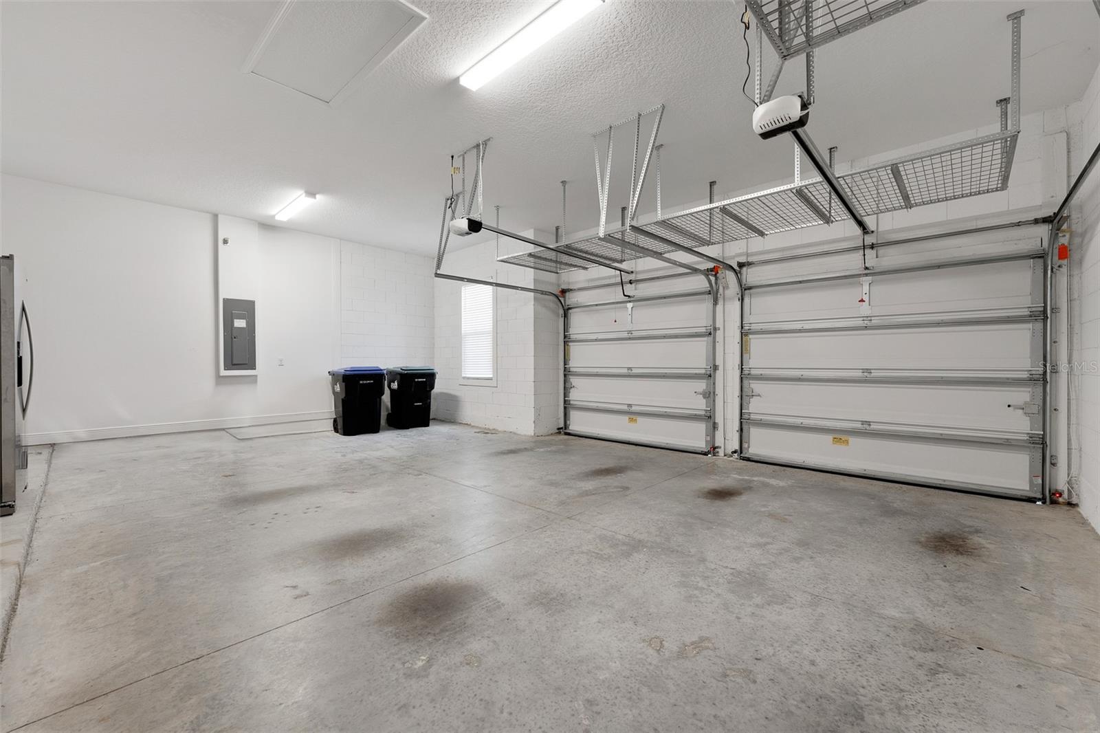 5493 ORANGE ORCHARD DR