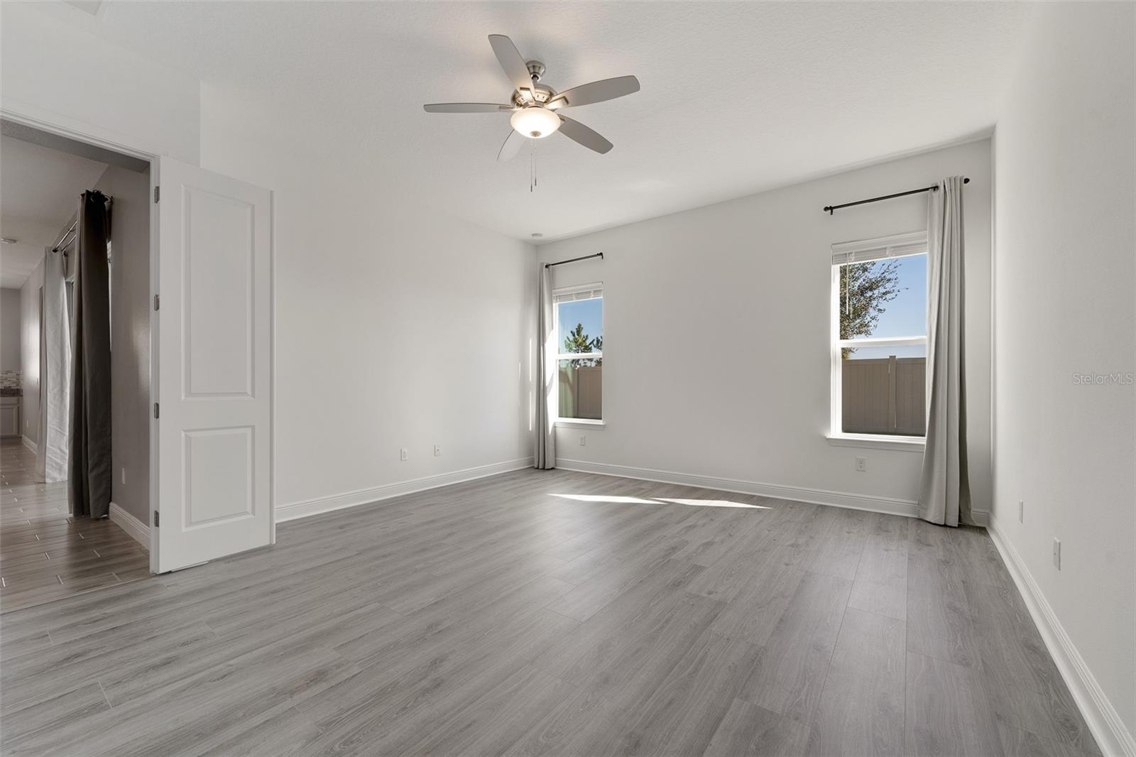 5493 ORANGE ORCHARD DR