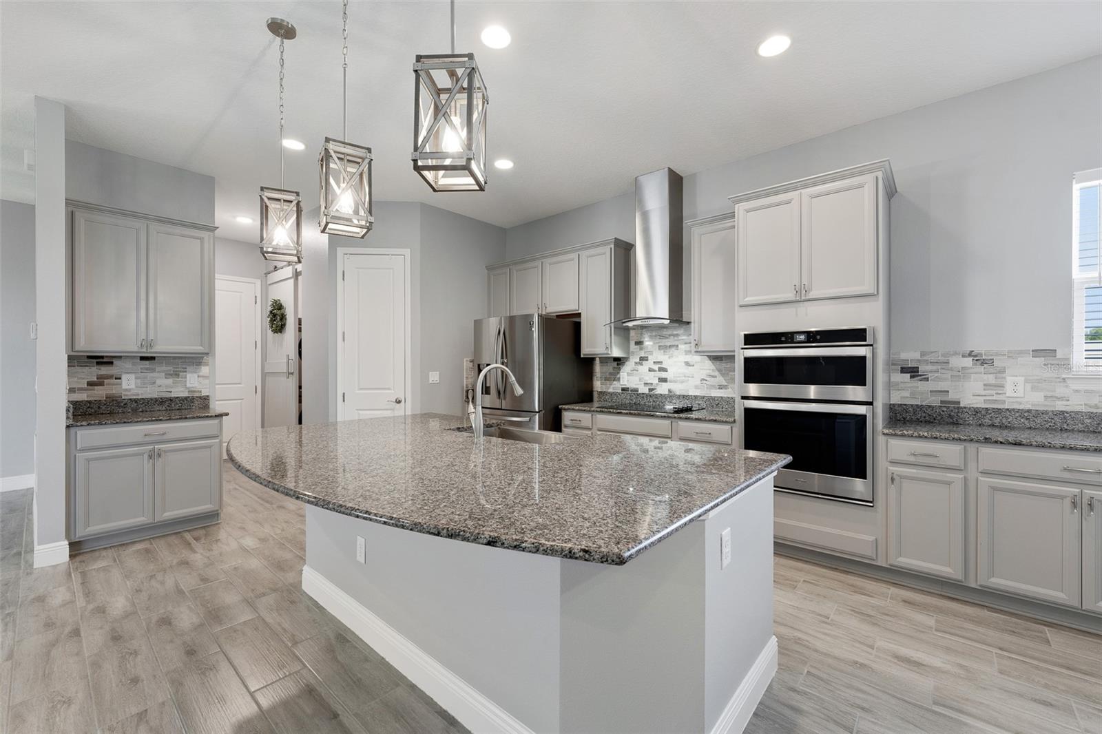 5493 ORANGE ORCHARD DR