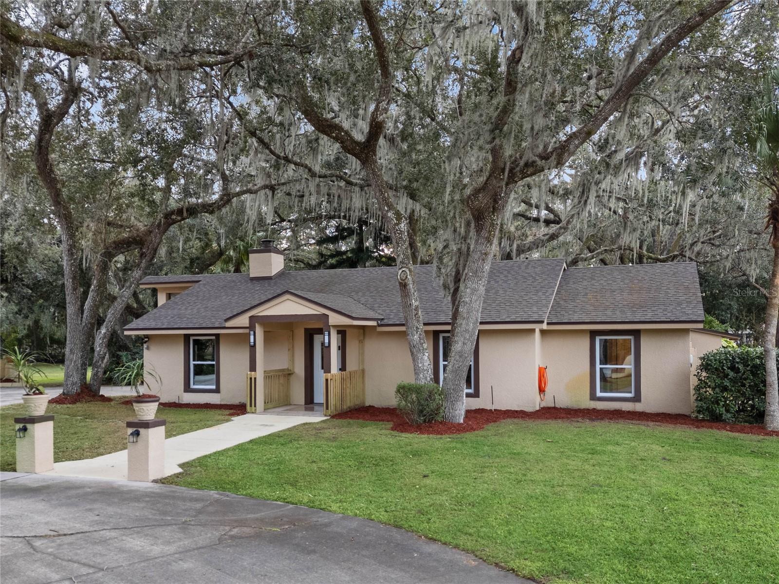 502 N NOEL CT