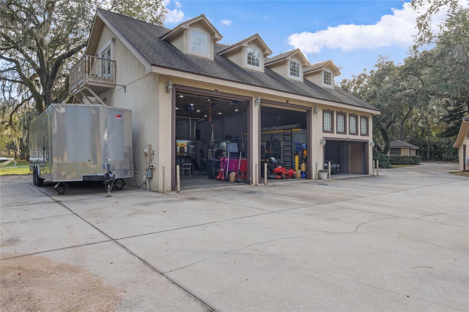 502 N NOEL CT