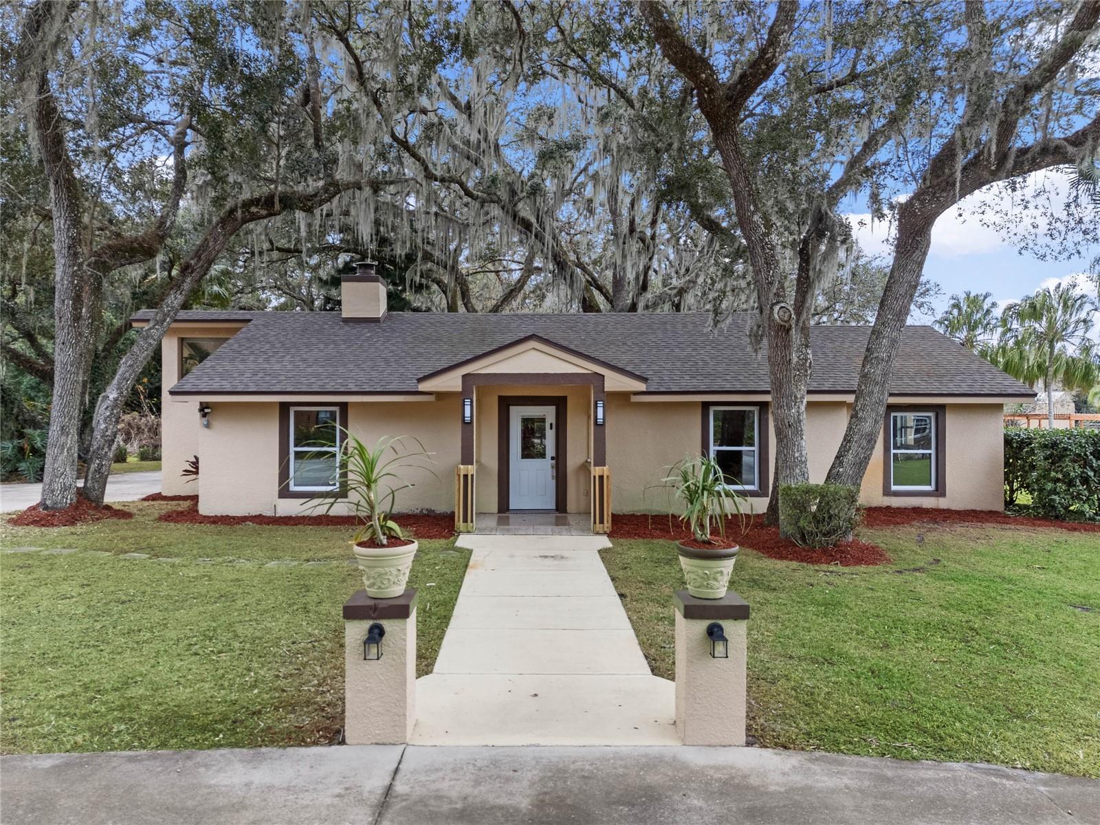 502 N NOEL CT