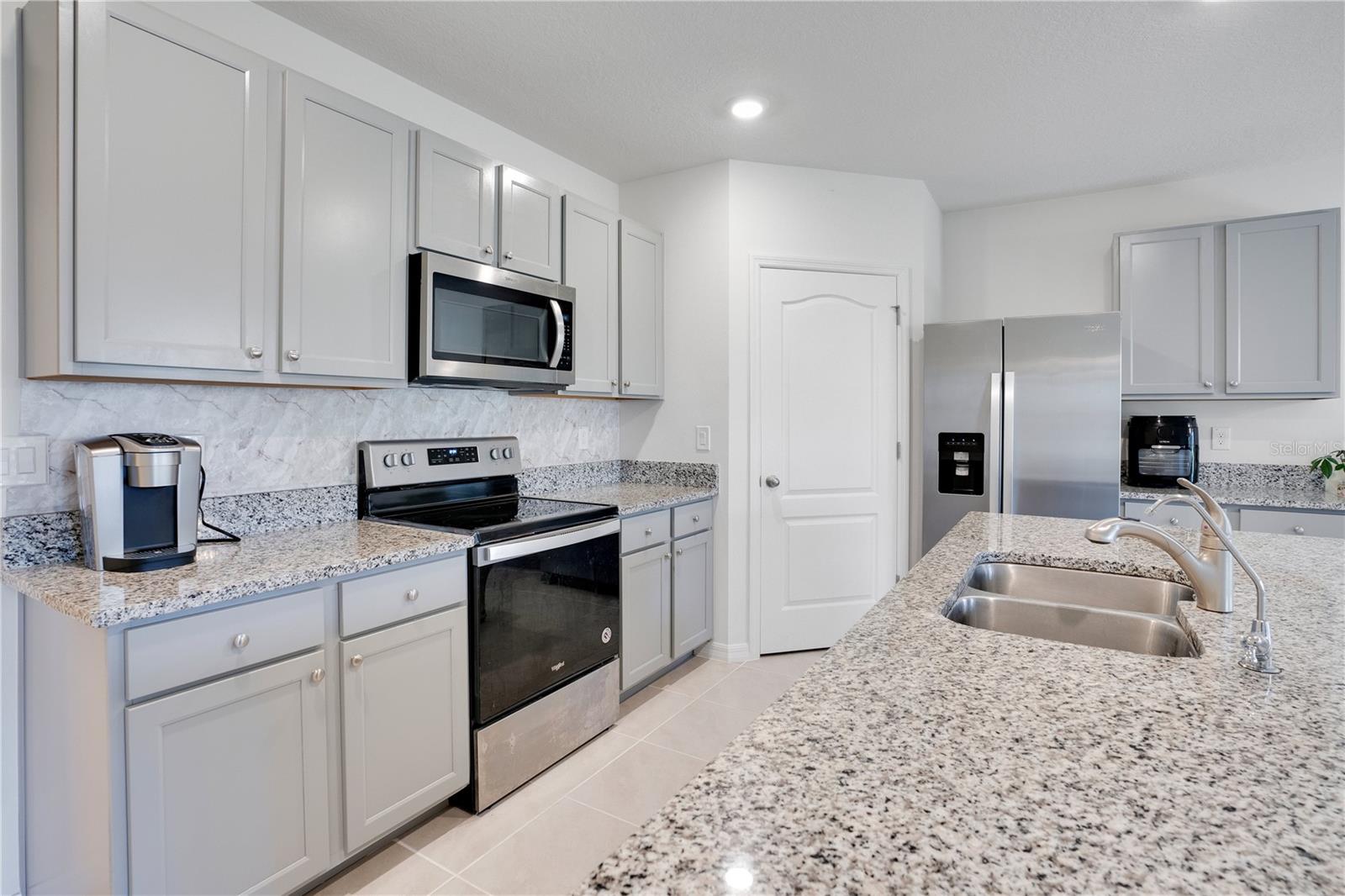 344 AMERICAN HOLLY AVE