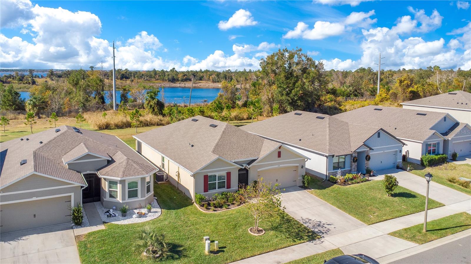 344 AMERICAN HOLLY AVE