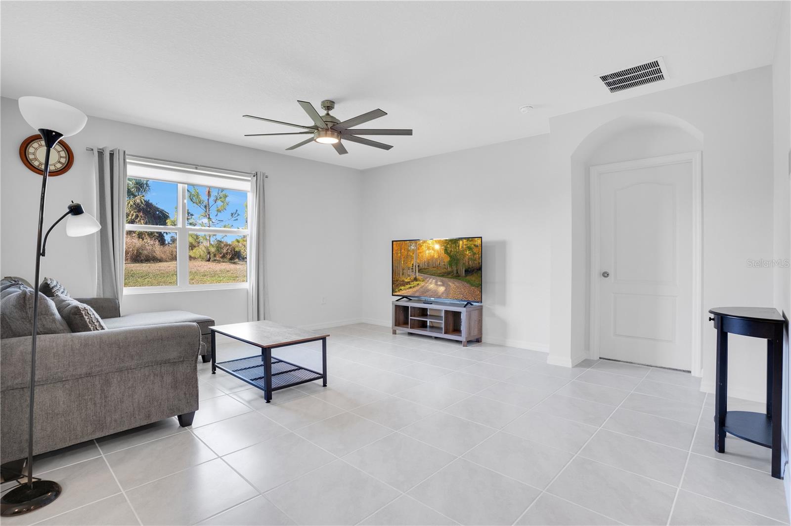 344 AMERICAN HOLLY AVE