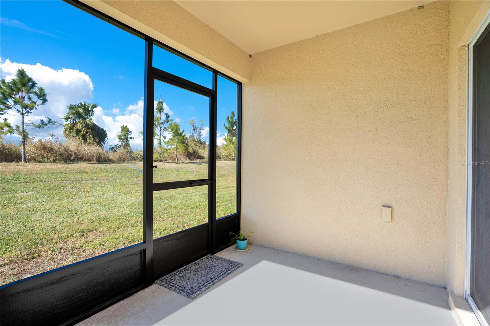 344 AMERICAN HOLLY AVE