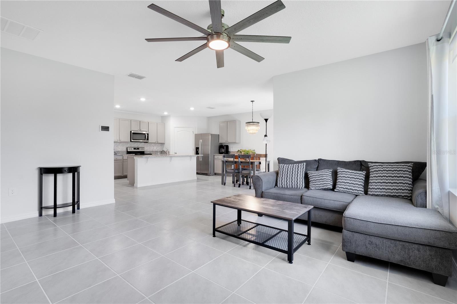 344 AMERICAN HOLLY AVE