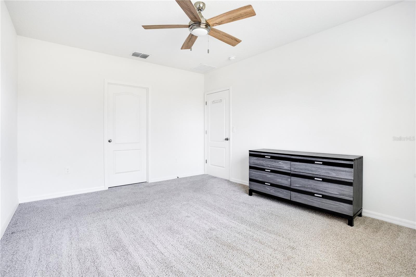 344 AMERICAN HOLLY AVE