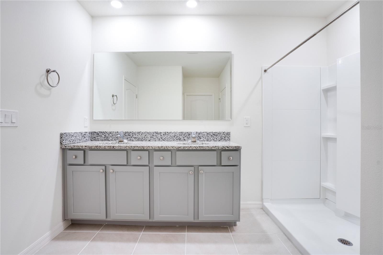 344 AMERICAN HOLLY AVE