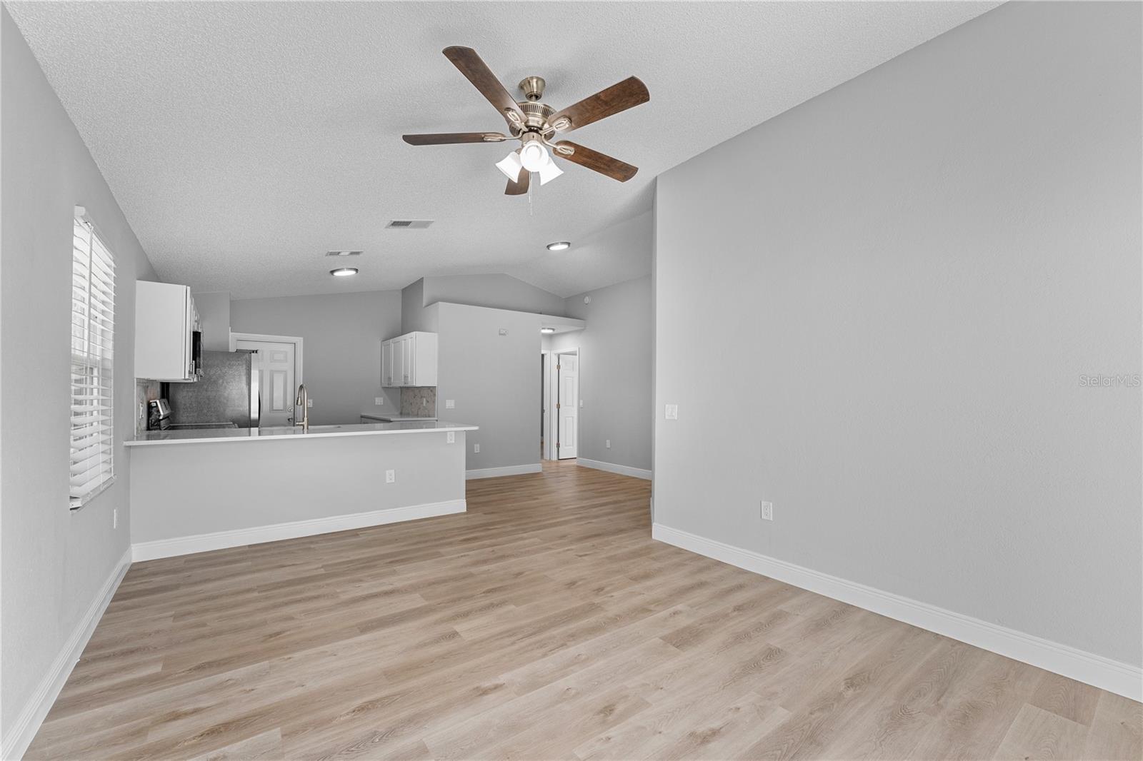 1058 FLORIDA HOLLY DR