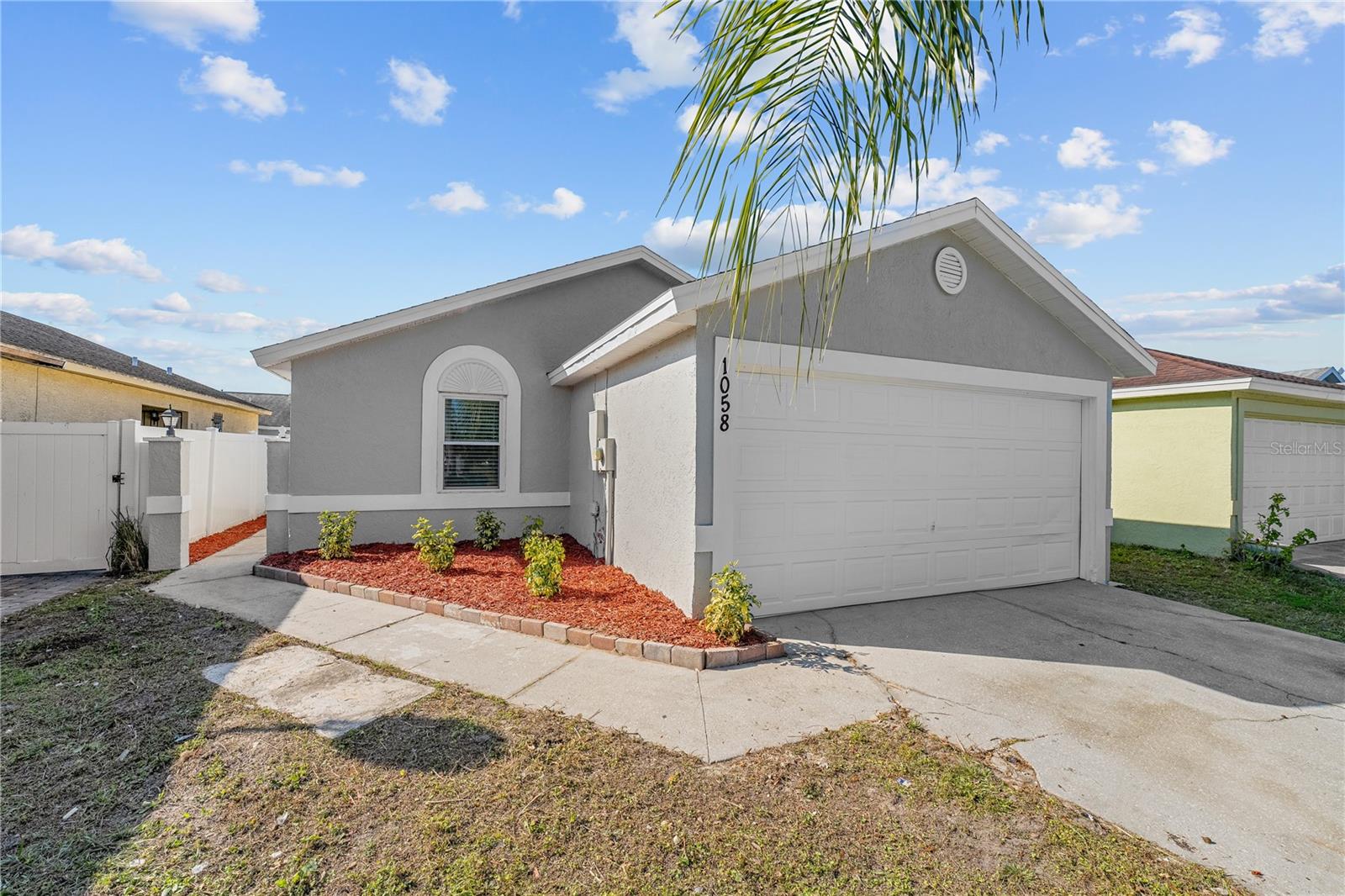 1058 FLORIDA HOLLY DR