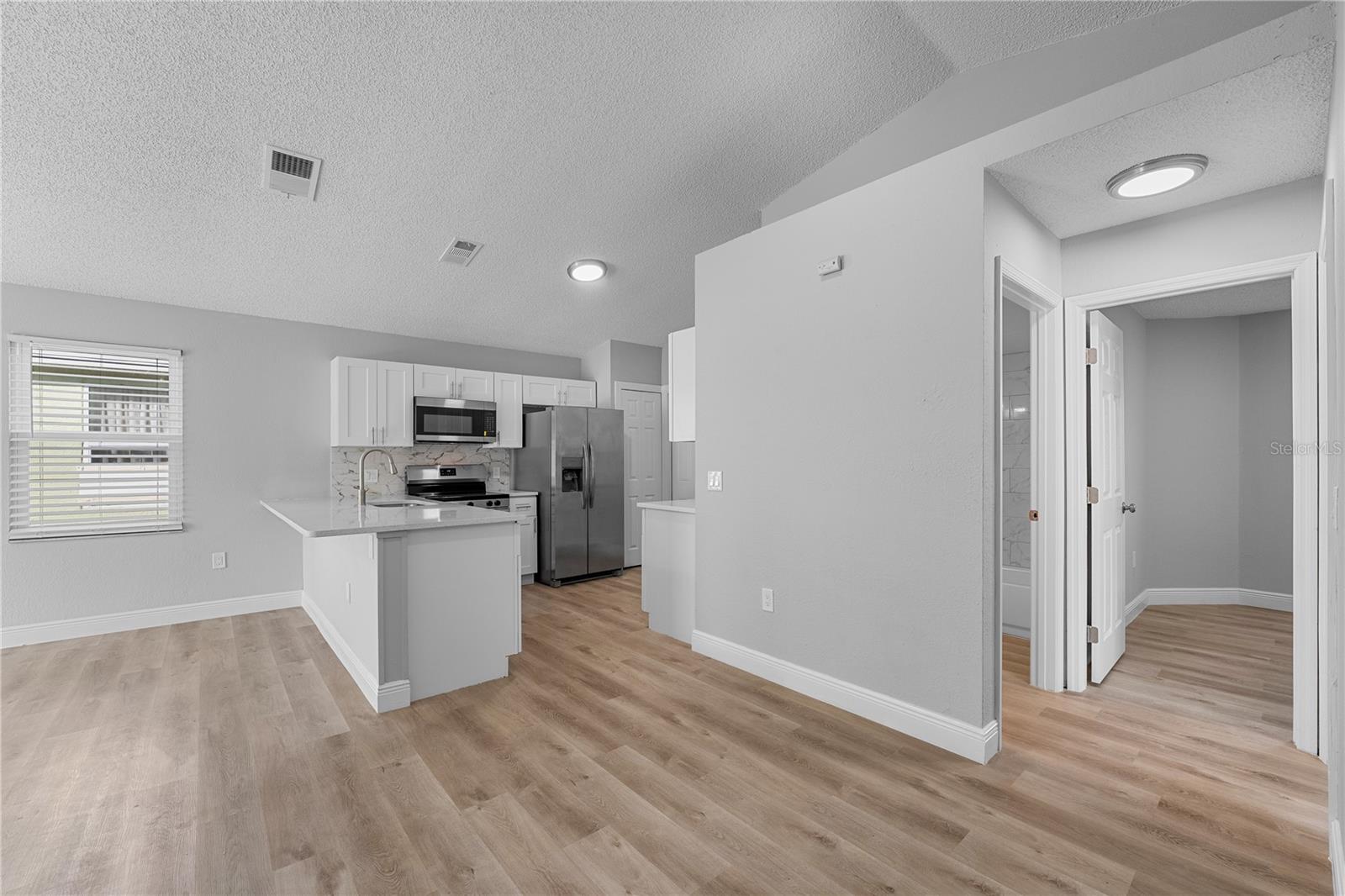 1058 FLORIDA HOLLY DR