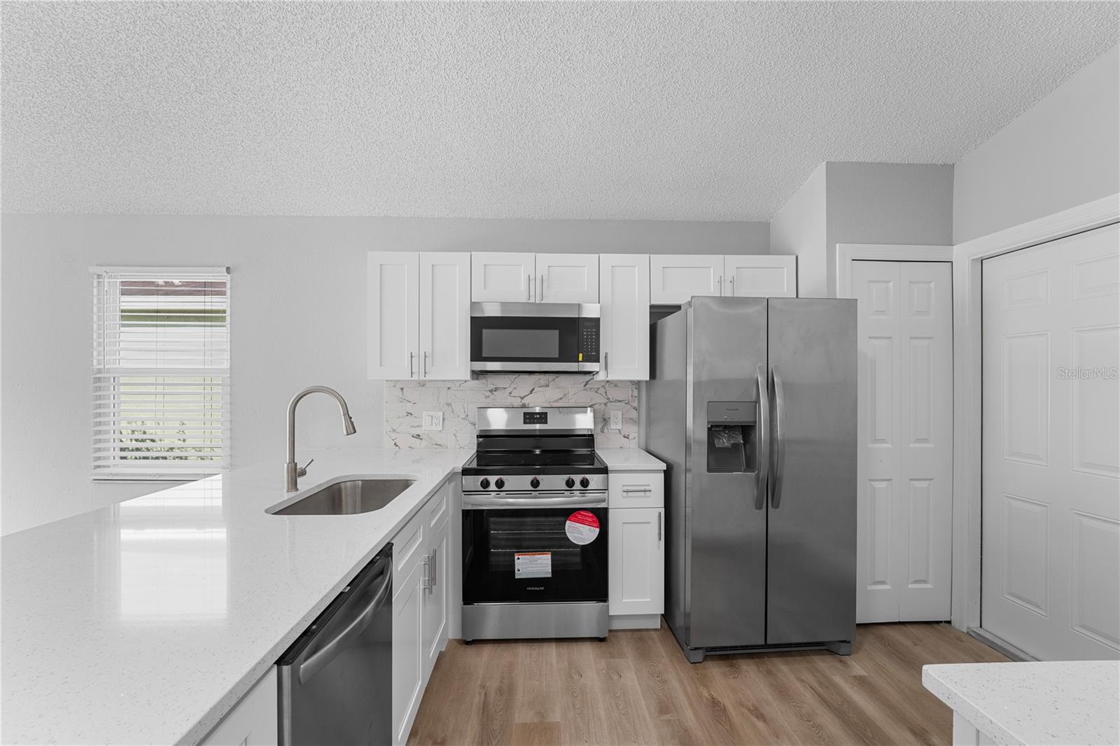 1058 FLORIDA HOLLY DR