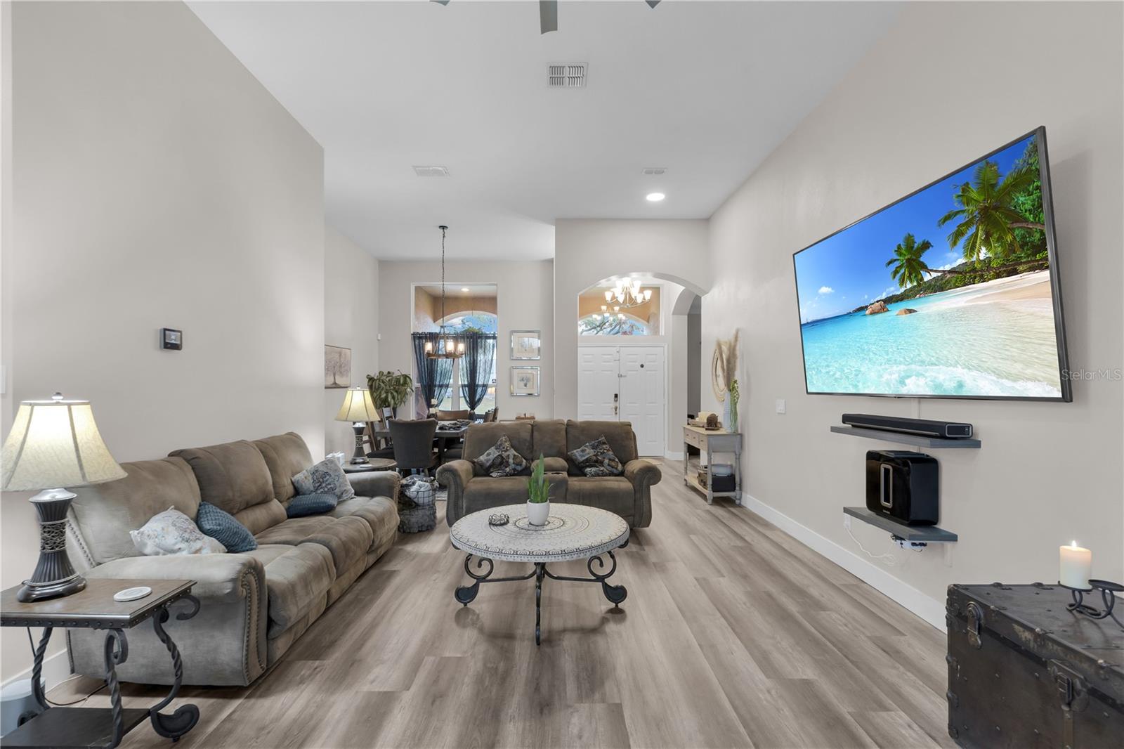 11013 CREIGHTON DR