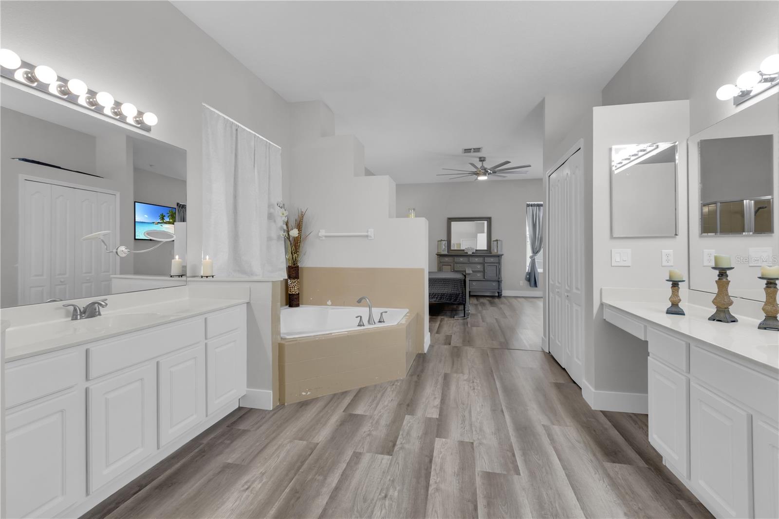 11013 CREIGHTON DR