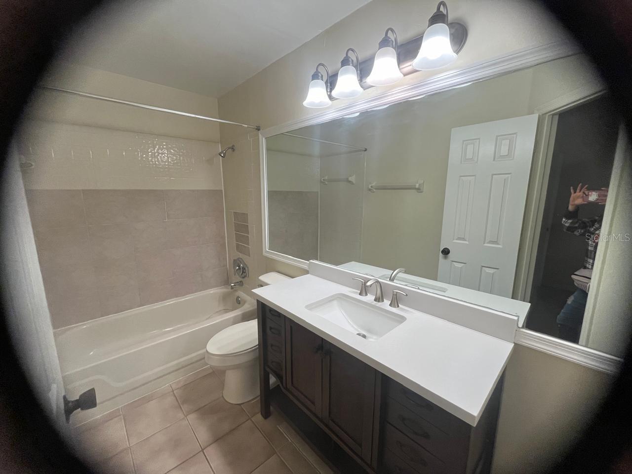 590 BLOOMINGTON CT #11