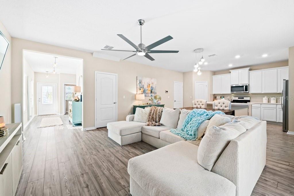 41 BRYBAR DR