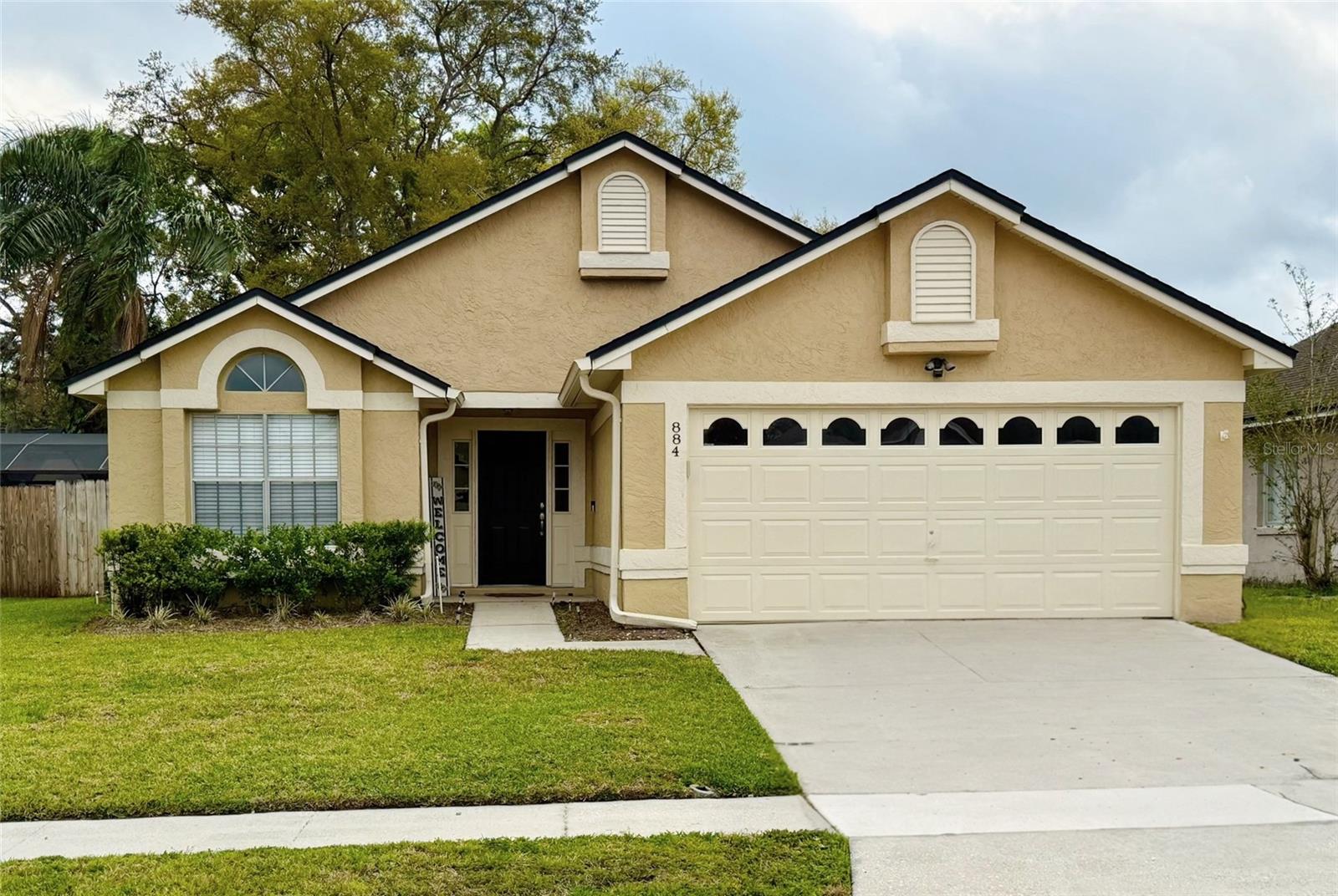 884 HEATHER GLEN CIR