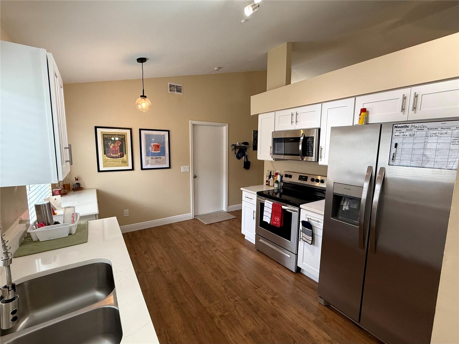 884 HEATHER GLEN CIR