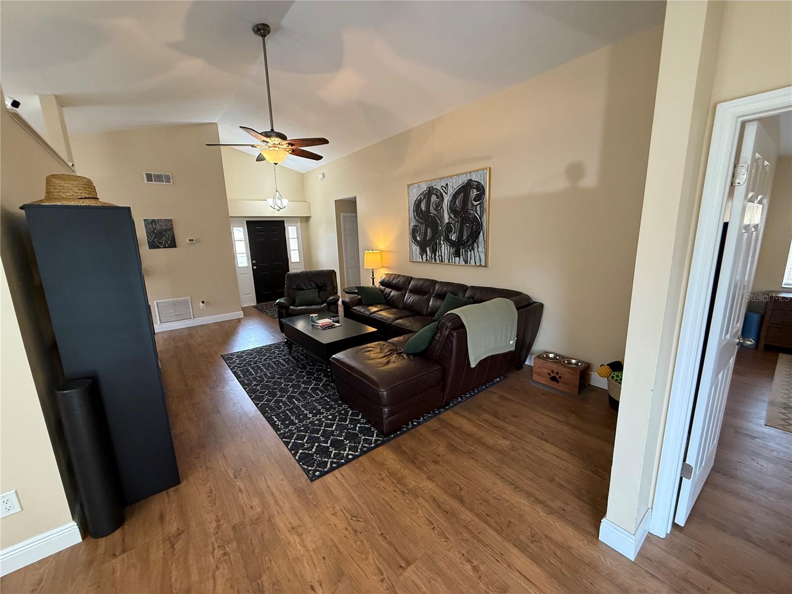 884 HEATHER GLEN CIR