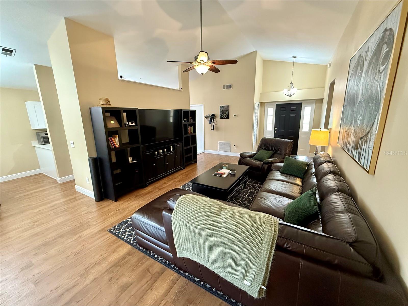 884 HEATHER GLEN CIR