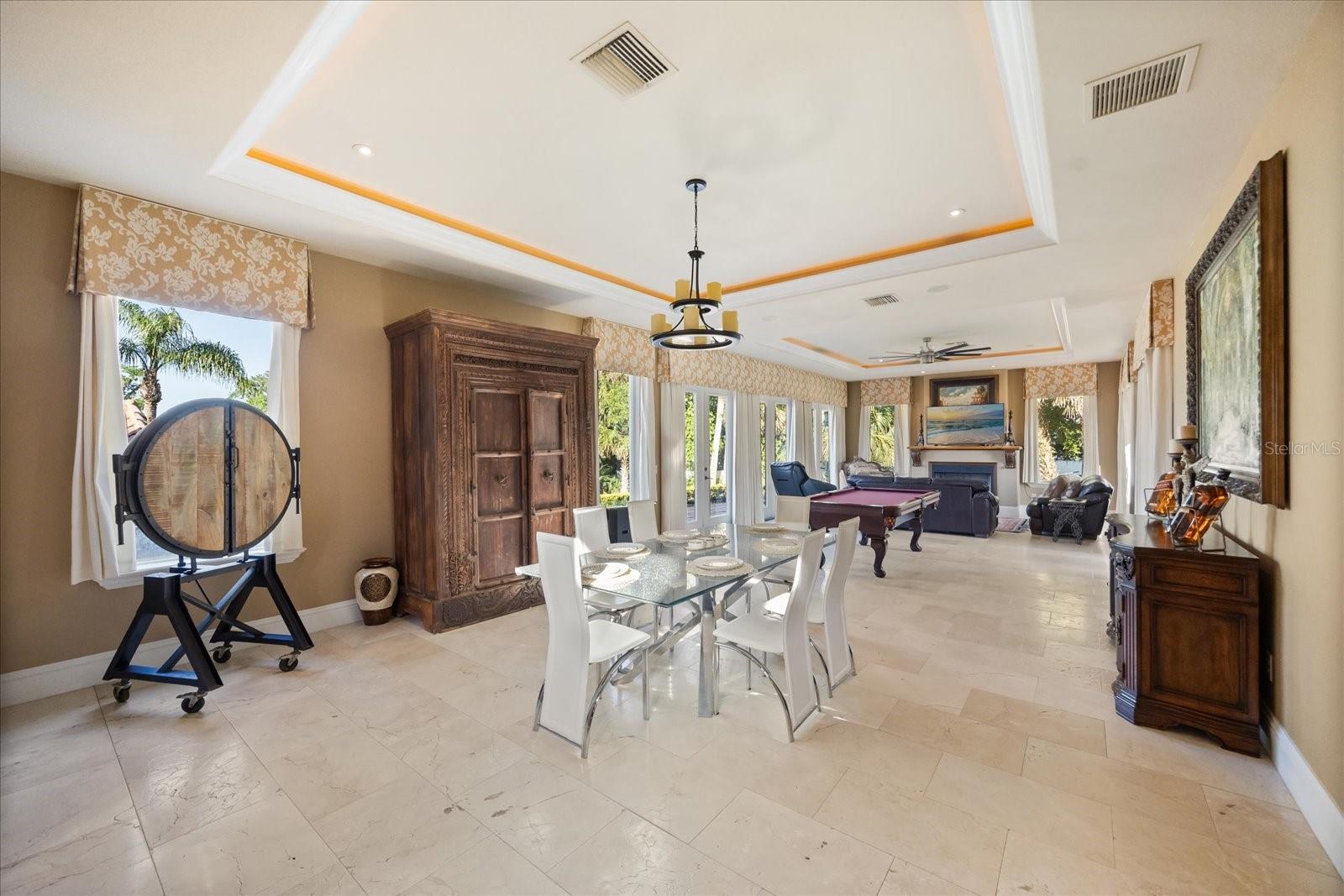 1112 ORANGE AVE