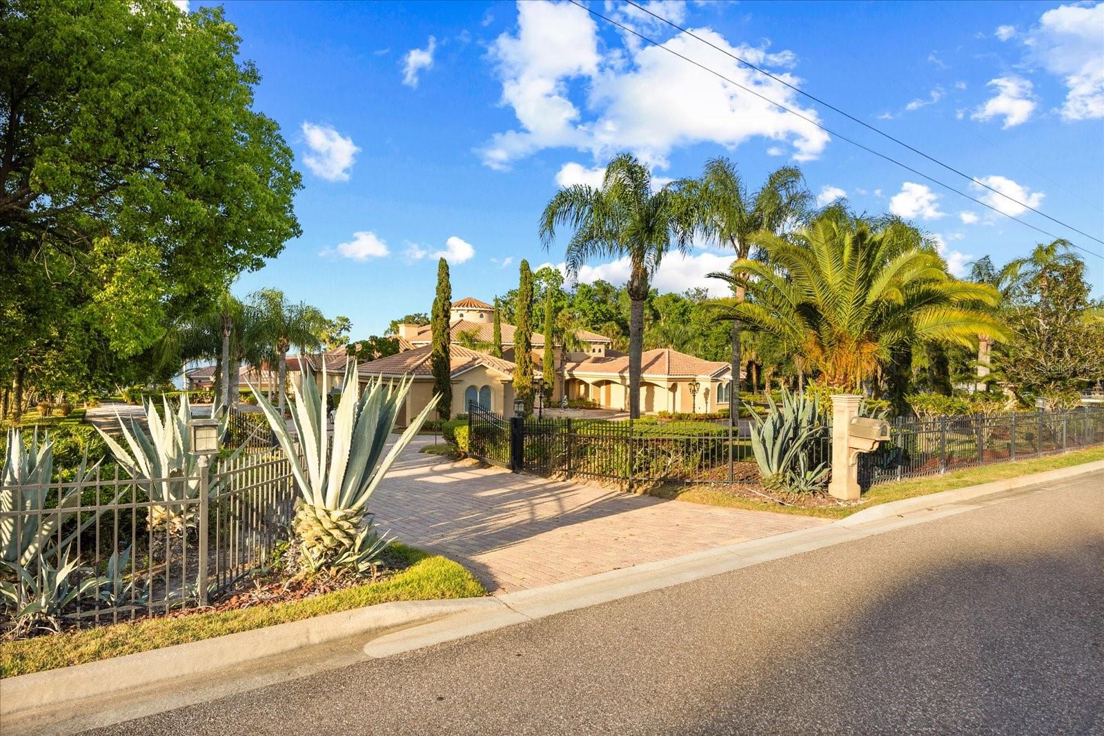 1112 ORANGE AVE