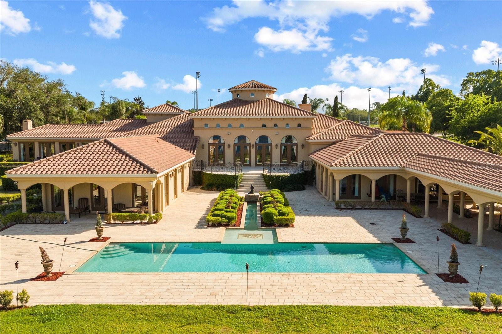 1112 ORANGE AVE