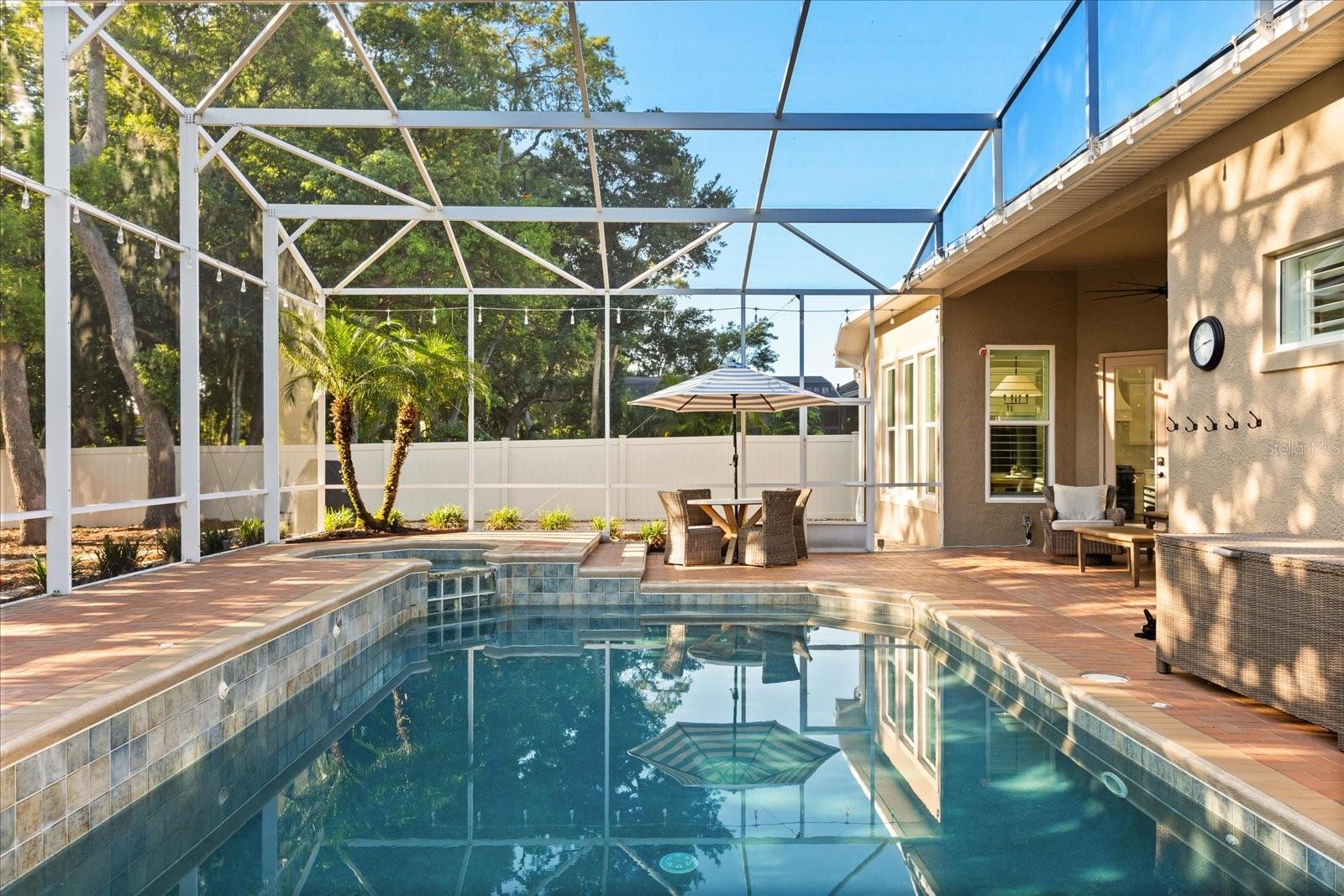 189 HAMMOCK OAK CIR