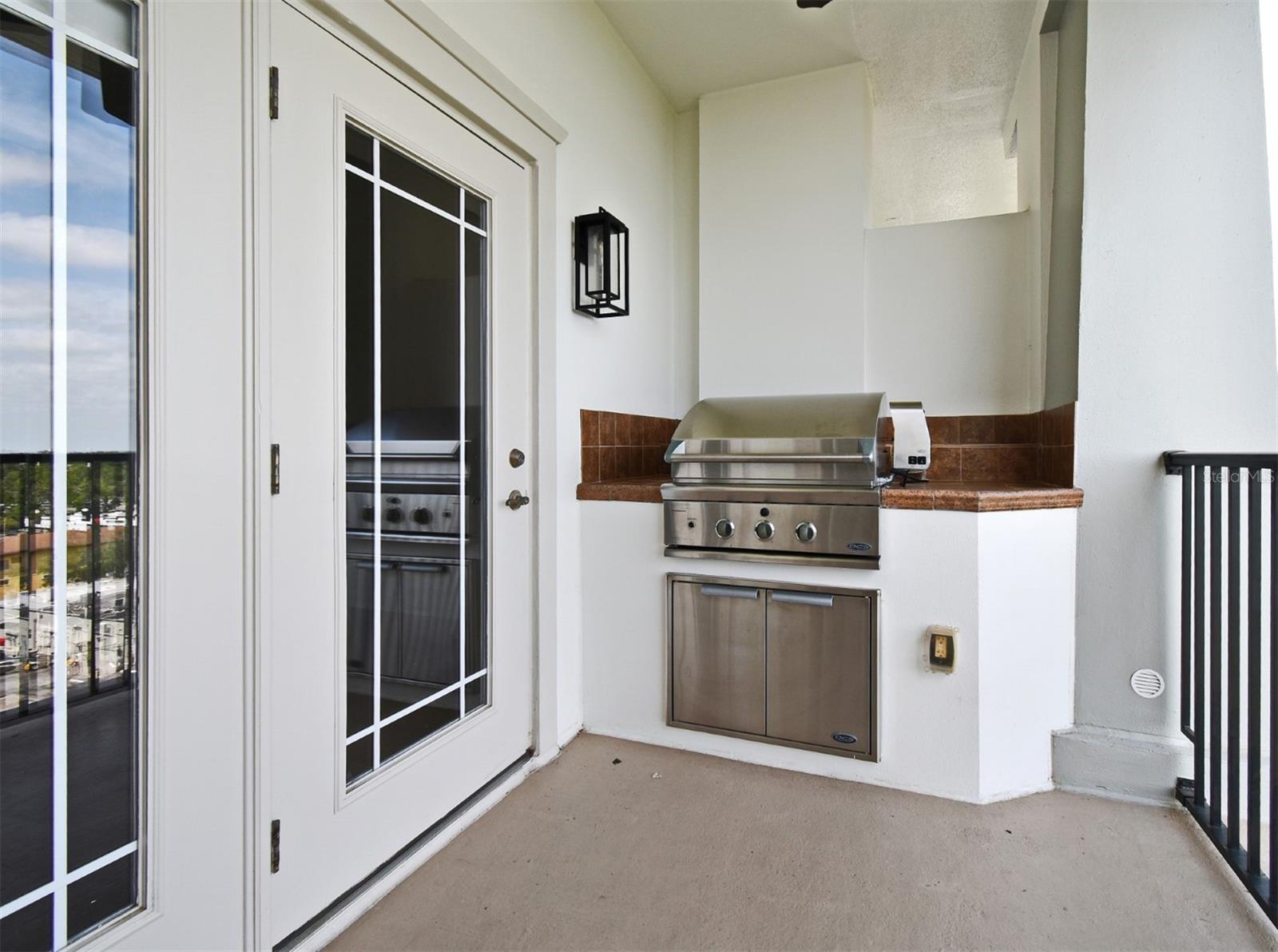 2305 EDGEWATER DR #171