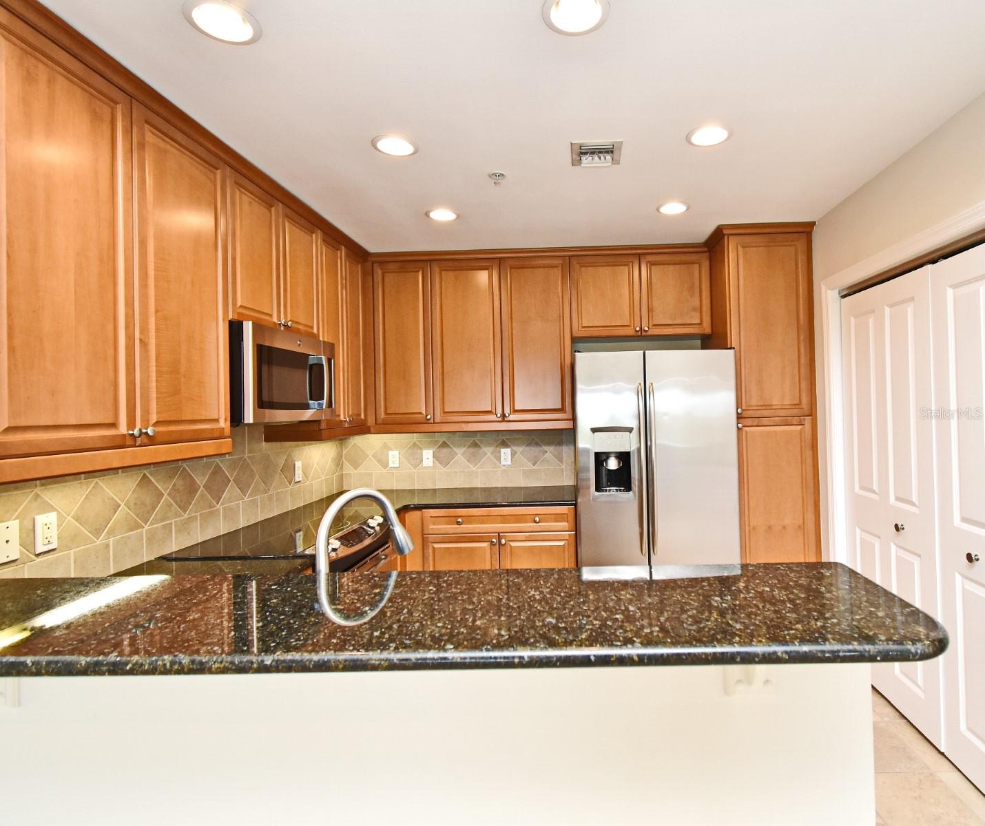 2305 EDGEWATER DR #171