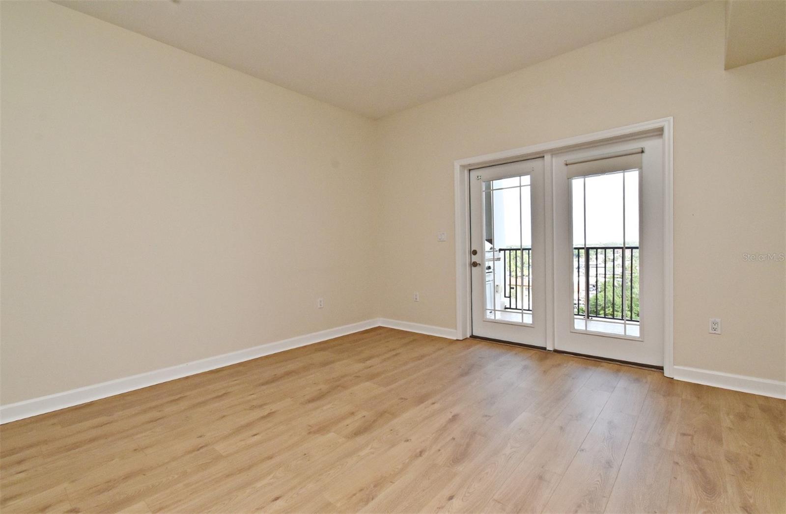 2305 EDGEWATER DR #171