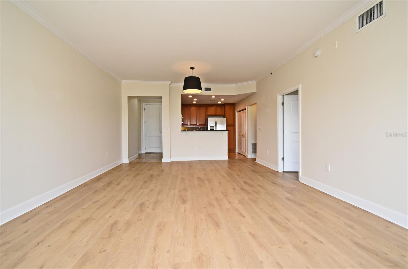 2305 EDGEWATER DR #171