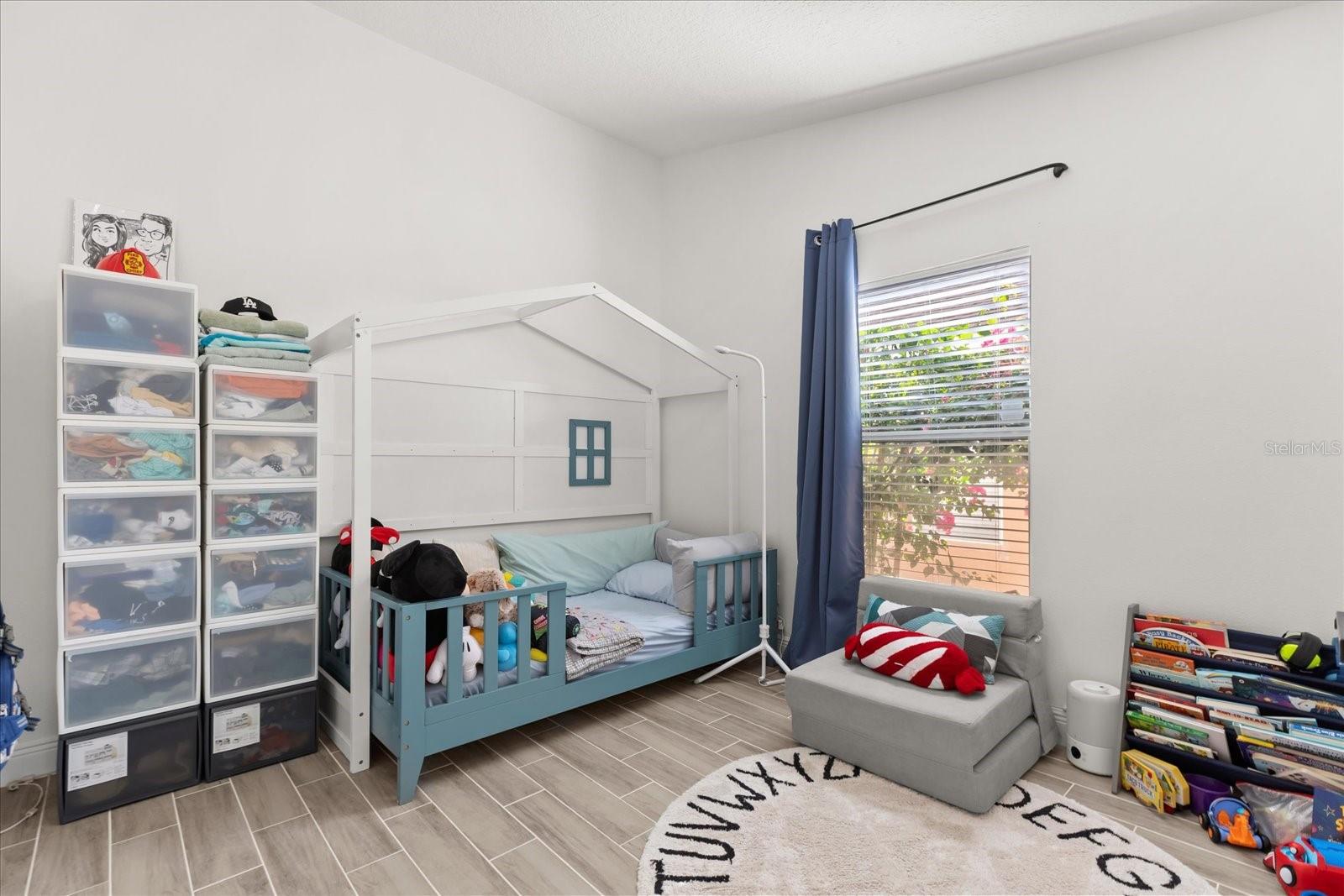 342 HANGING MOSS CIR